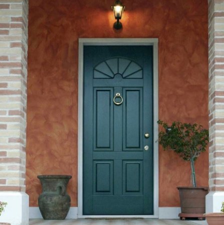 Дверь входная для загородного дома: некоторые тонкости выбора