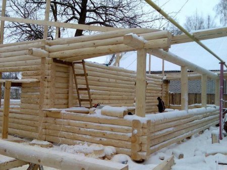 Строительстве деревянных домов - в зимнее время