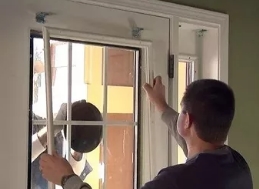 Как отремонтировать стеклянную панель входной двери Гардиан?