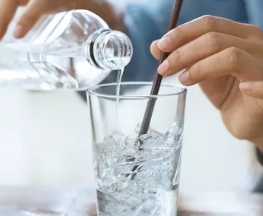 Вода: какие опасности скрывает целебная жидкость?