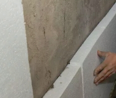 Как утеплить стены пенопластом?