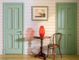 Как покрасить межкомнатные двери?