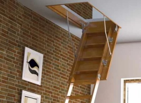 Как выбрать лестницу на чердак дома